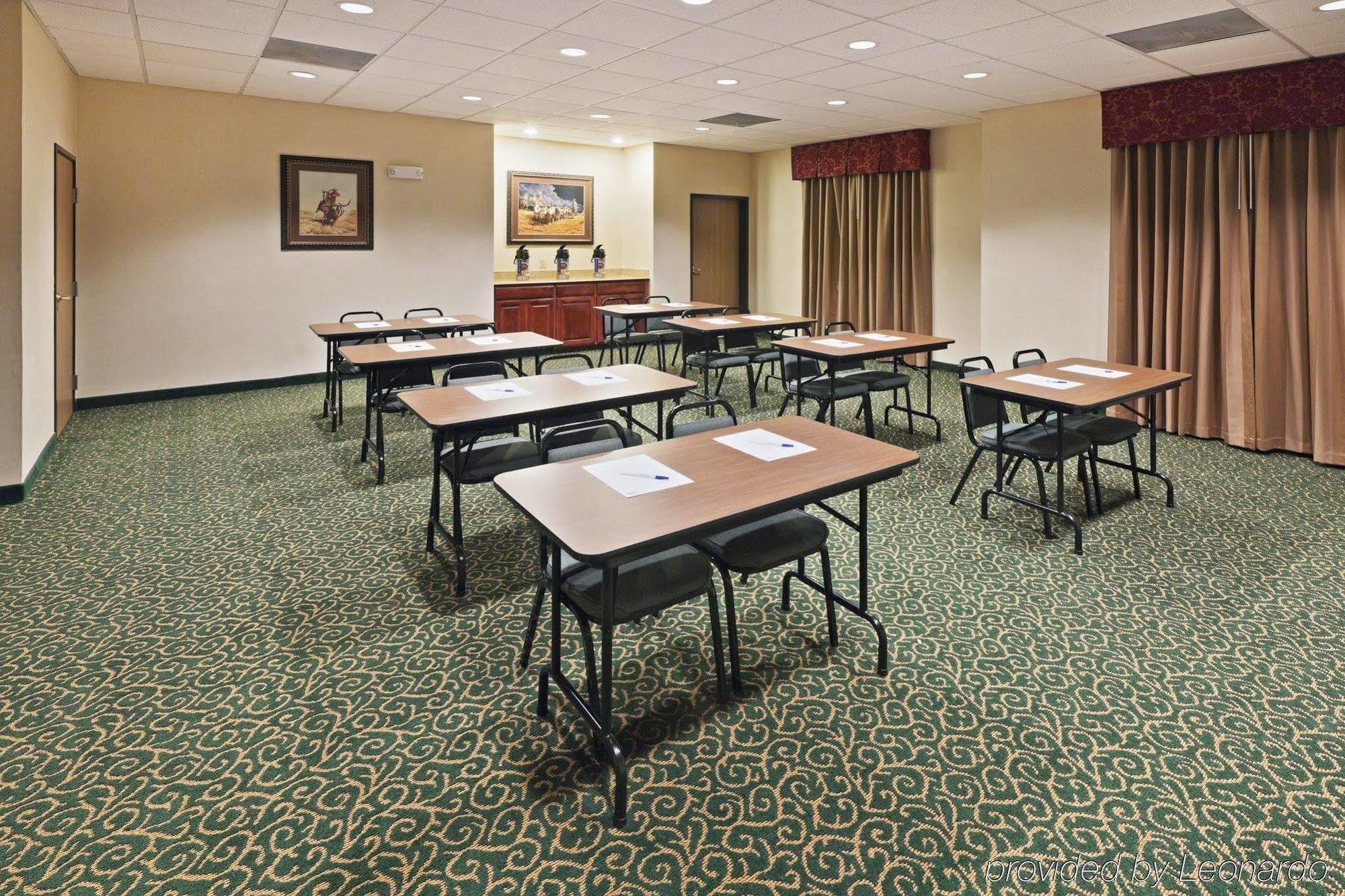 Holiday Inn Express Hotel And Suites Abilene By Ihg Ngoại thất bức ảnh